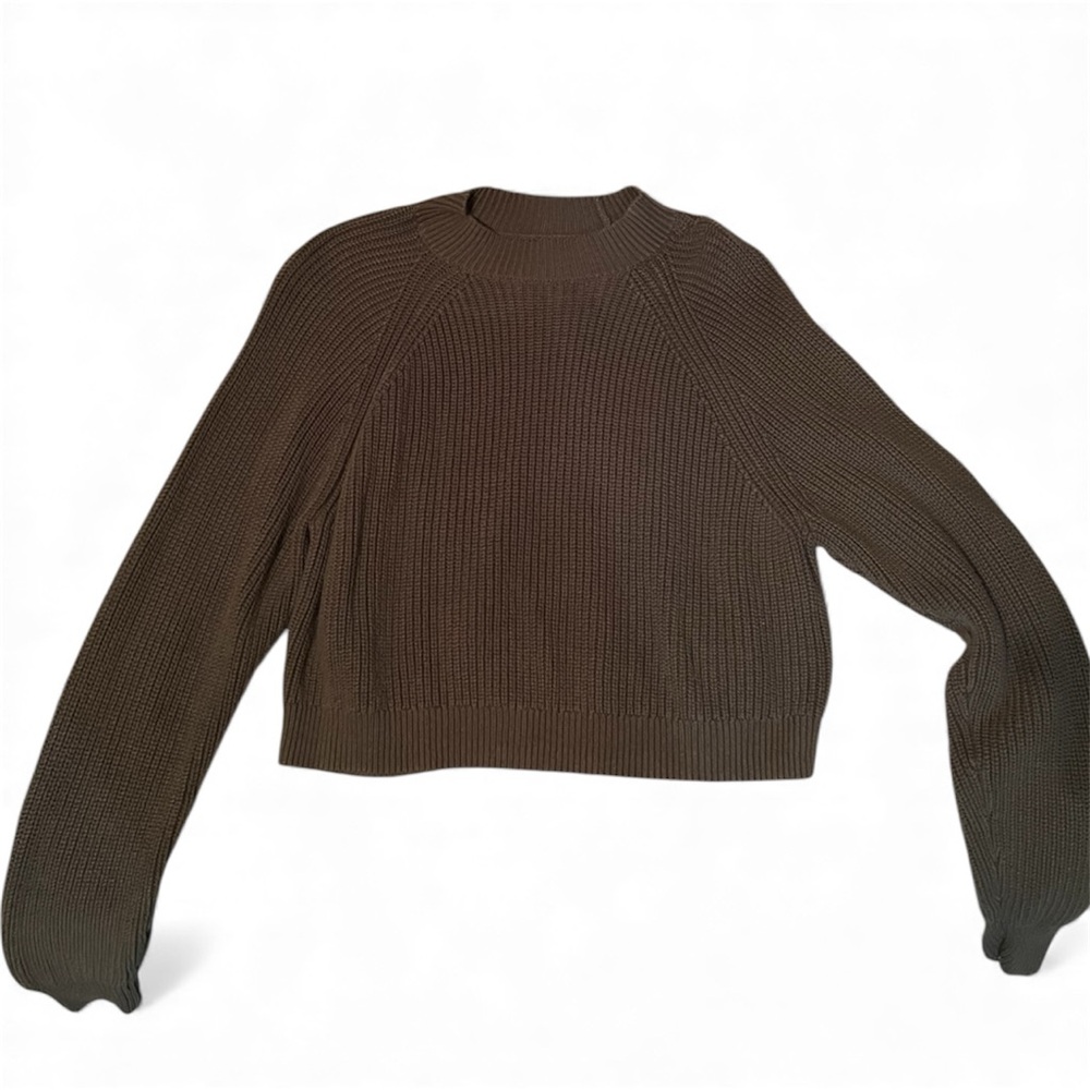 Kendall & Kylie Women's Olive Green Cropped Sweater